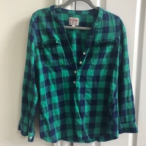 Sale: 5 for $10 - Old Navy PLAID - small top